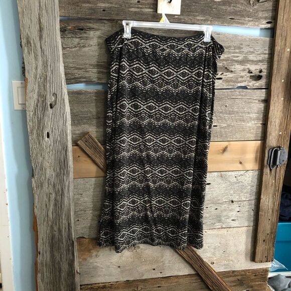 plus size 1X Fold over waistband, maxi skirt - Picture 3 of 4